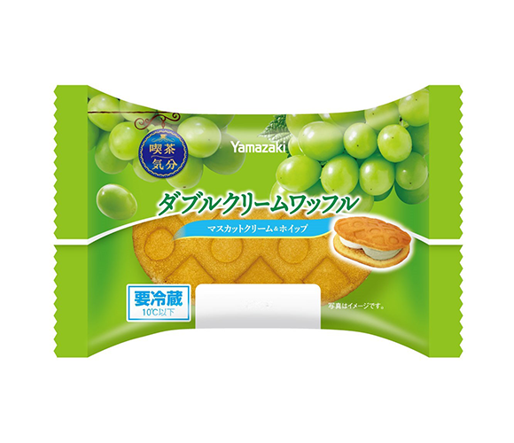 ダブルクリームワッフル（マスカットクリーム＆ホイップ）