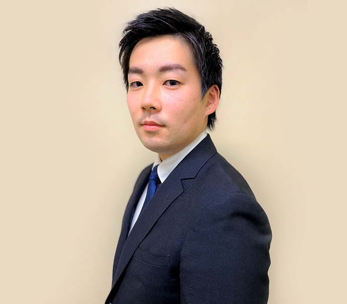 営業(新市場係)　風岡 謙輔(入社7年目)