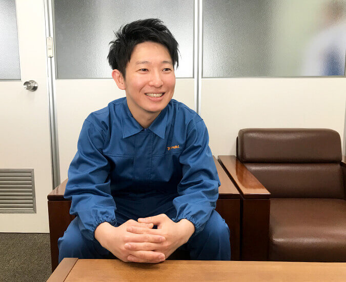 専門職(エンジニアリング職)　伊藤 由晃 1